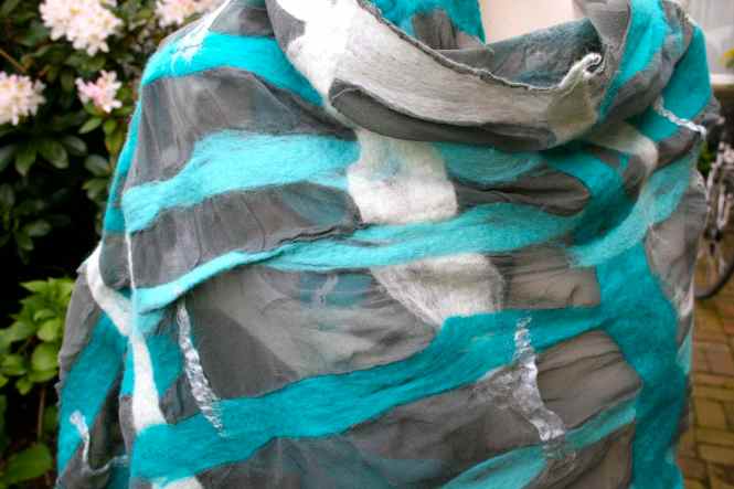 detail nuno scarf white turquoise