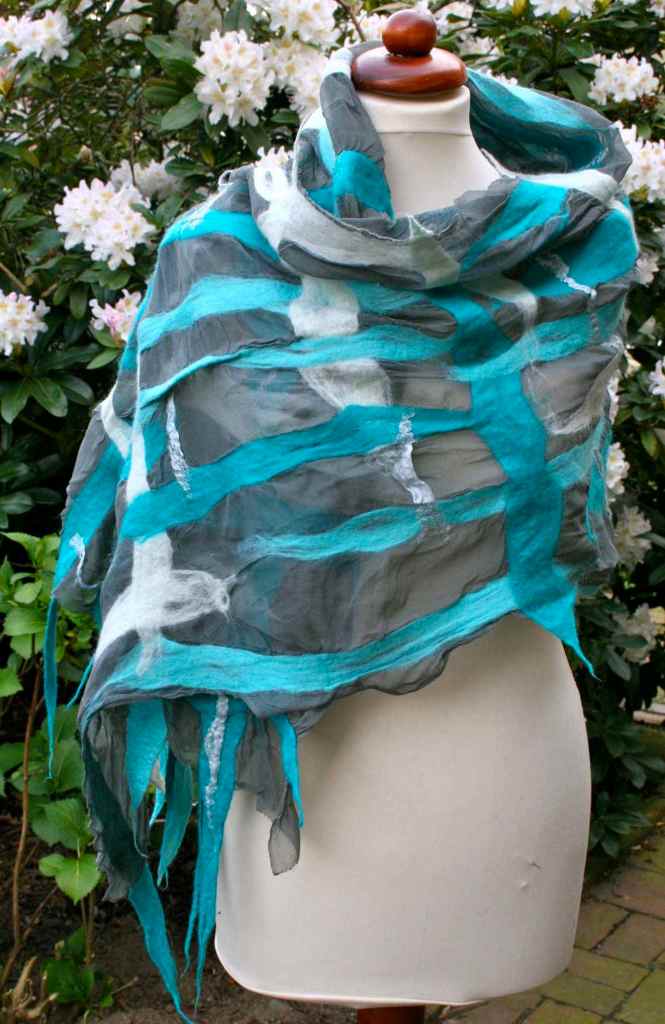 nuno scarf white turquoise