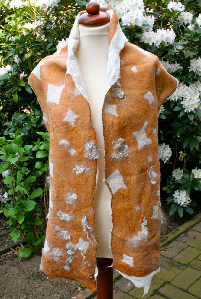 whole scarf brown white